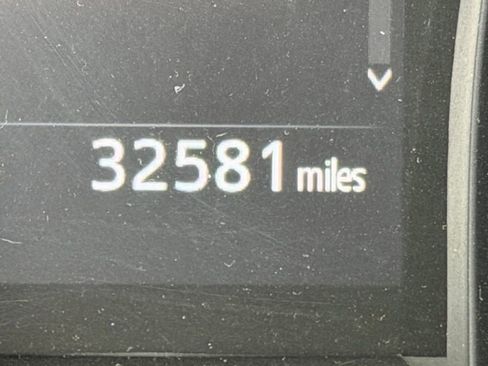 Used 2021 Toyota Camry SE image 23