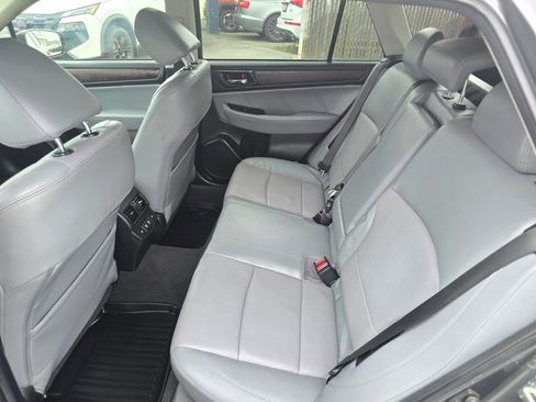 Used 2019 Subaru Outback 2.5i Limited w/ Protection Package #1 AWD/4WD image 12