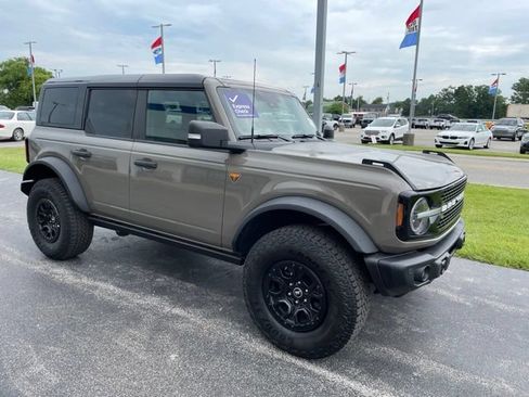 Used 2025 Ford Bronco Badlands AWD/4WD image 5