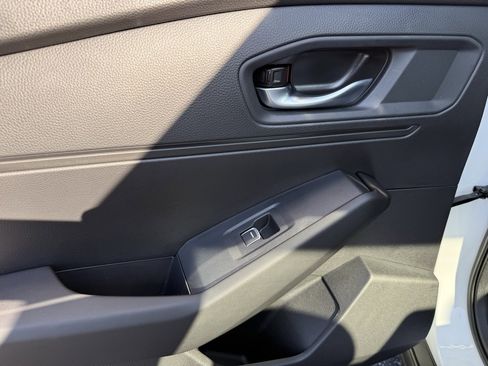 Used 2025 Honda Accord Sport image 33