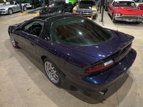 Used 2001 Chevrolet Camaro Z28 w/ SS Performance/Appearance Pkg image 16