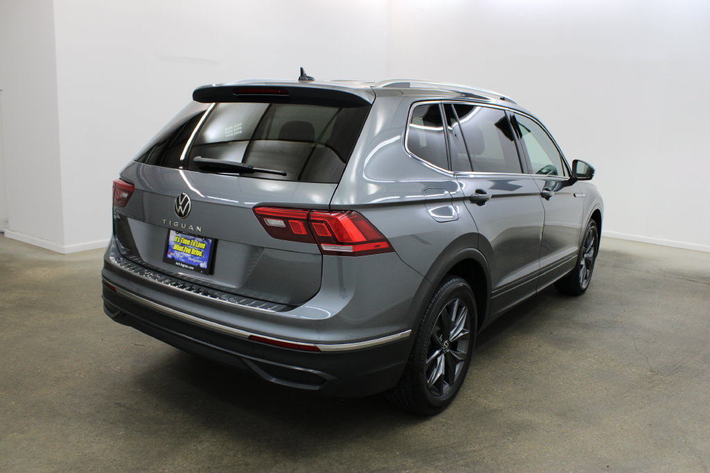 Certified 2022 Volkswagen Tiguan SE FWD image 5