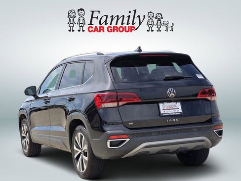 Used 2023 Volkswagen Taos SE FWD image 3