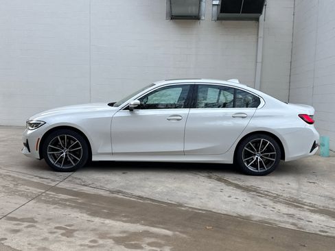 Certified 2021 BMW 330i xDrive Sedan w/ Convenience Package image 5