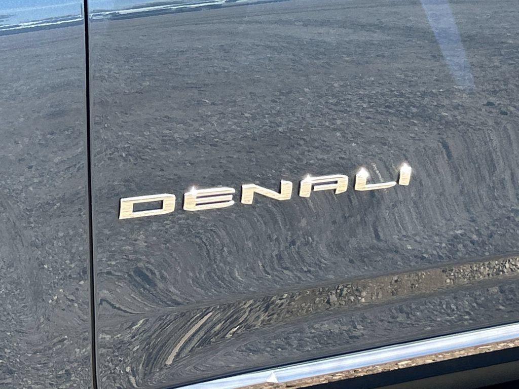 New 2026 GMC Yukon XL Denali Ultimate AWD/4WD image 33
