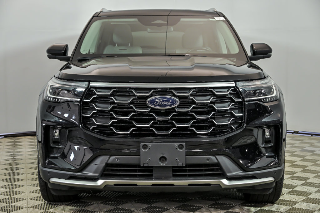 Used 2025 Ford Explorer Platinum w/ Ultimate Package AWD/4WD image 4