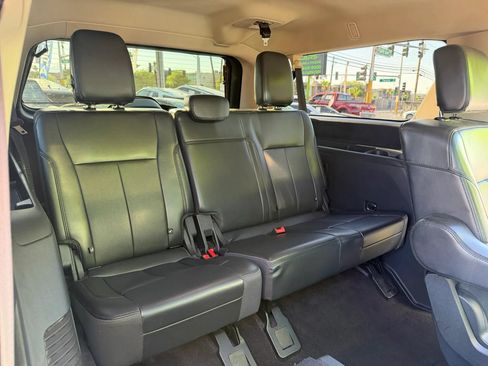 Used 2023 Ford Expedition Max XLT RWD image 19