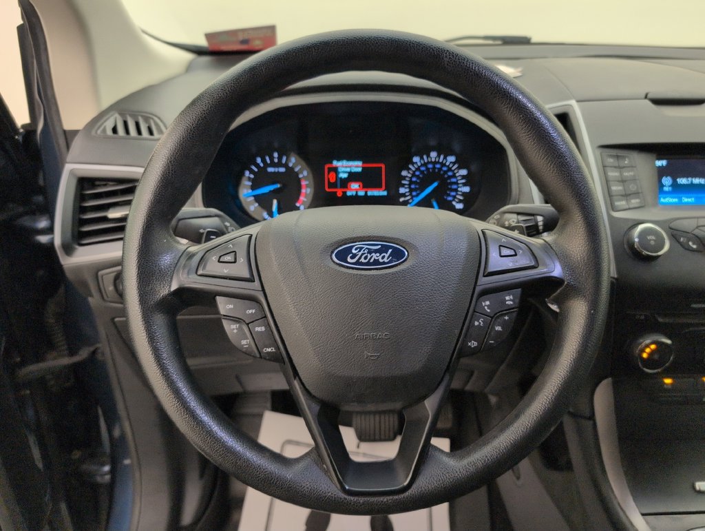 Used 2018 Ford Edge SE FWD image 33