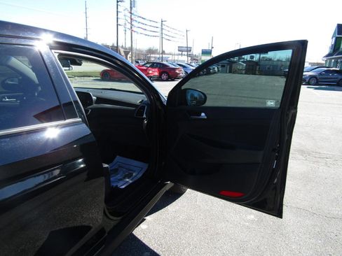 Used 2019 Hyundai Tucson SE image 23