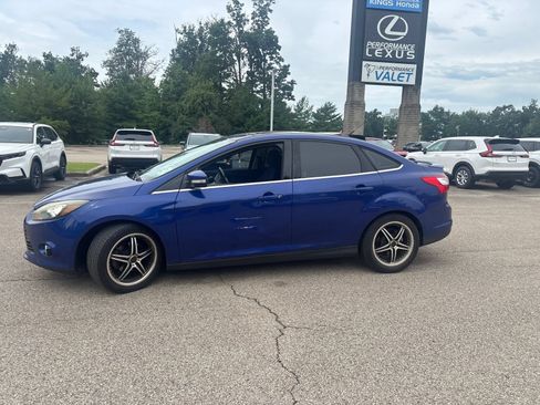 Used 2012 Ford Focus Titanium FWD image 4