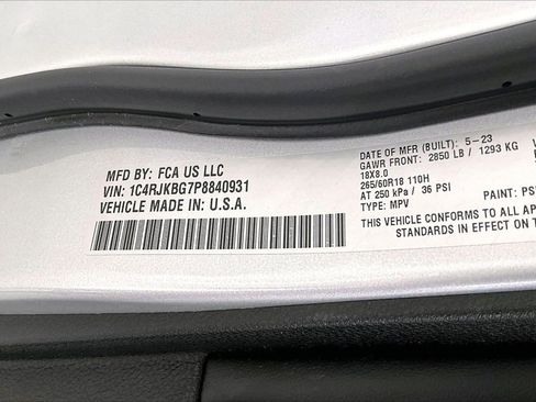 Used 2023 Jeep Grand Cherokee L Limited image 8