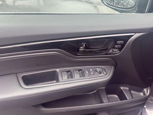 Certified 2024 Honda Odyssey Touring image 16