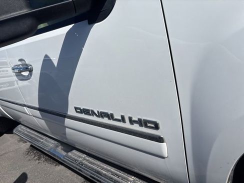Used 2011 GMC Sierra 3500 Denali AWD/4WD image 14