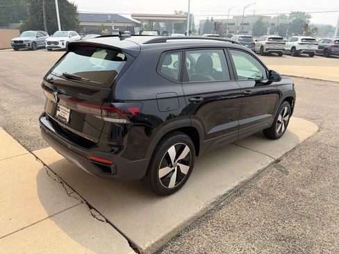 Certified 2023 Volkswagen Taos SE AWD/4WD image 9