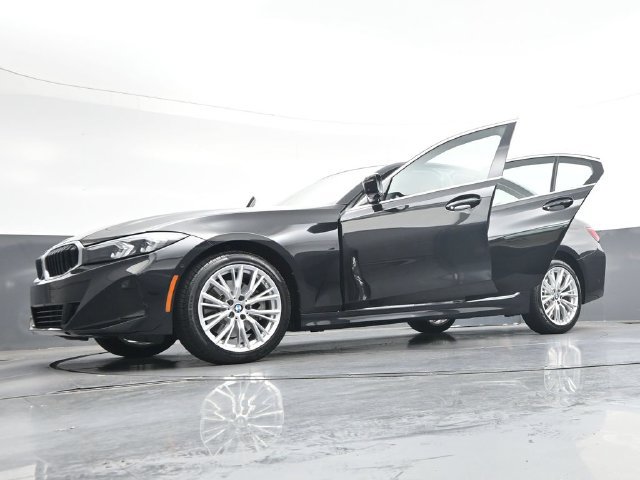 Used 2024 BMW 330i Sedan w/ Convenience Package RWD image 43