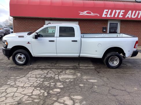 Used 2023 RAM 3500 Tradesman image 2