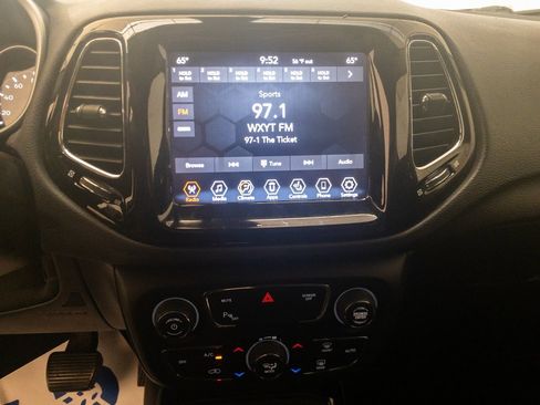 Used 2019 Jeep Compass Limited w/ Safety & Security Group image 21