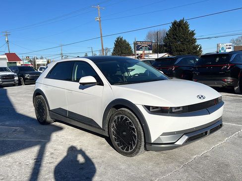 Used 2022 Hyundai Ioniq 5 Limited w/ Cargo Package image 7