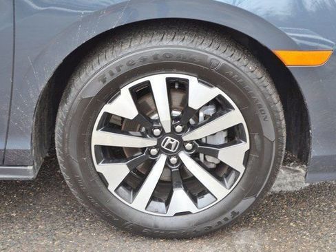 Used 2025 Honda Odyssey EX-L image 10