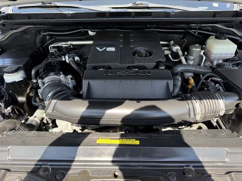 Used 2022 Nissan Frontier PRO-4X AWD/4WD image 32