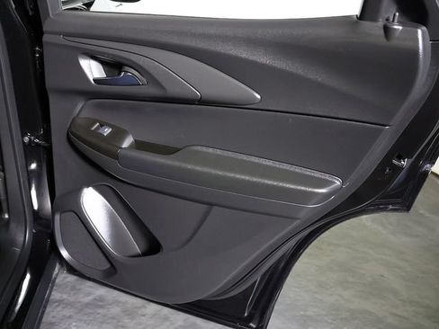 Used 2023 Chevrolet TrailBlazer LT FWD image 28