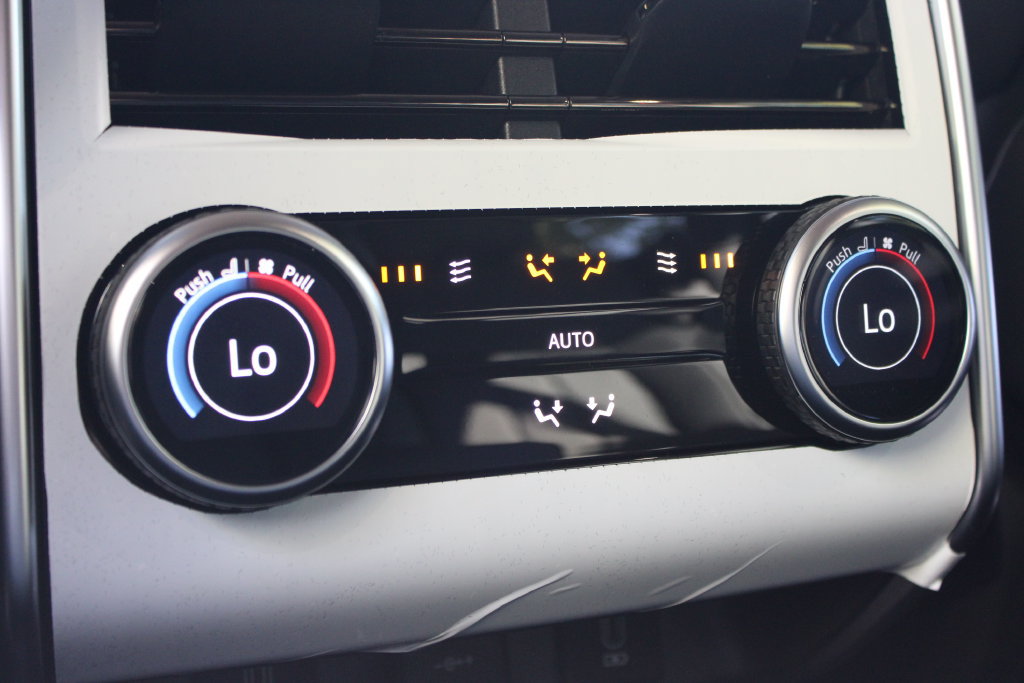 New 2026 Land Rover Range Rover SE AWD/4WD image 11