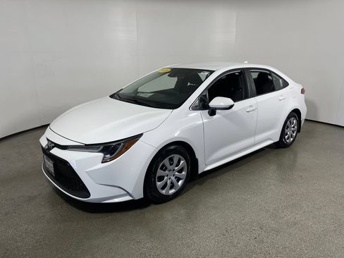 Certified 2020 Toyota Corolla LE FWD image 7