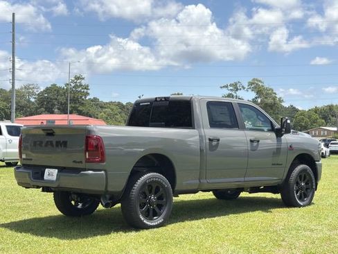 New 2026 RAM 2500 Big Horn AWD/4WD image 9