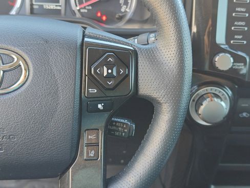 Used 2024 Toyota 4Runner TRD Off-Road Premium image 16