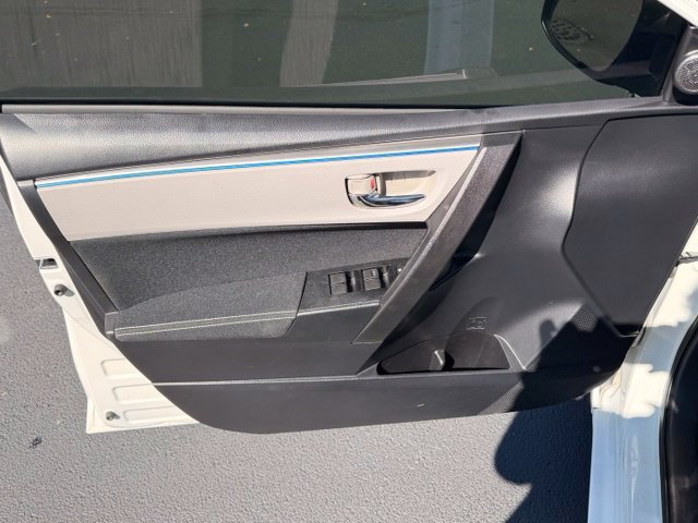 Used 2015 Toyota Corolla LE FWD image 8