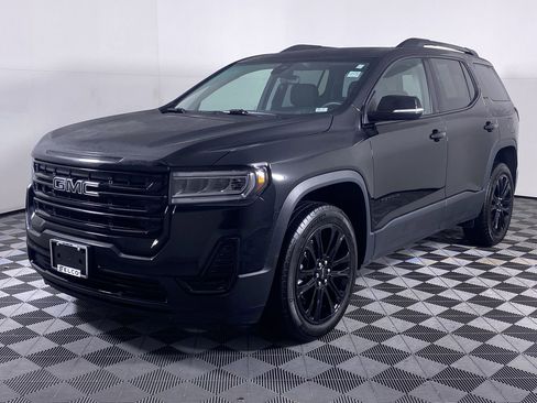 Certified 2023 GMC Acadia SLE w/ Driver Convenience Package image 16