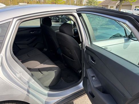 Used 2023 Honda Accord LX image 33