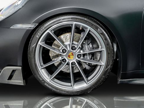 Used 2021 Porsche 911 Carrera image 15