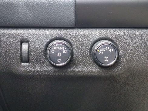 Used 2017 Chevrolet Colorado Z71 image 14