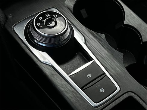 Used 2024 Ford Escape ST-Line Elite w/ Premium Technology Package image 17