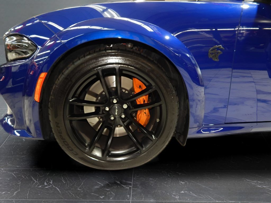 Used 2022 Dodge Charger SRT Hellcat w/ Carbon/Suede Interior Package RWD image 32