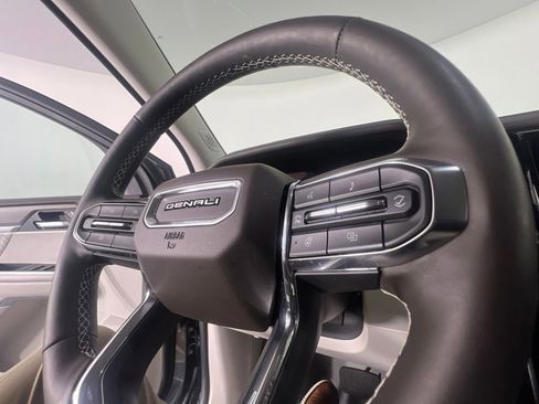 Used 2024 GMC Acadia Denali AWD/4WD image 45