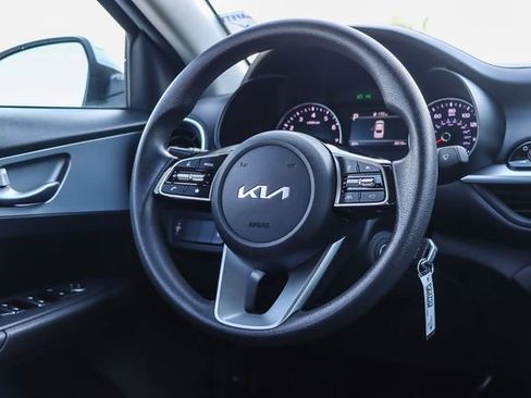 Used 2024 Kia Forte LXS image 17