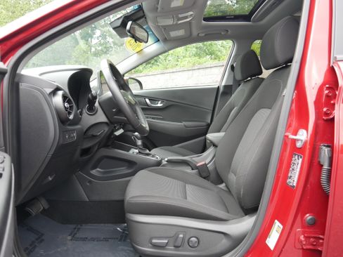 Used 2023 Hyundai Kona SEL w/ Convenience Package FWD image 12