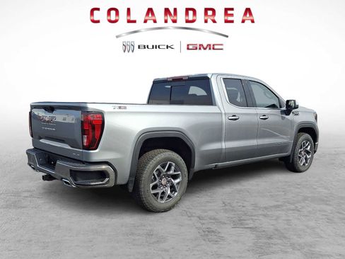 New 2026 GMC Sierra 1500 SLE image 6
