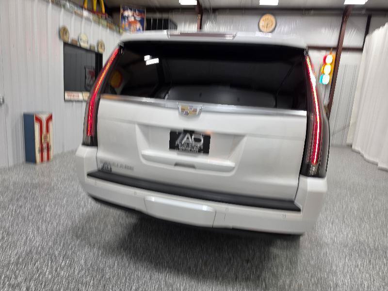 Used 2018 Cadillac Escalade ESV Platinum AWD/4WD image 7