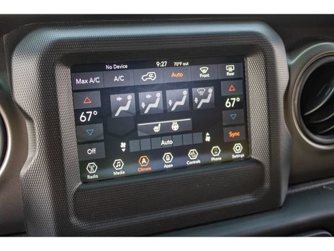 Used 2022 Jeep Wrangler Sport AWD/4WD image 34
