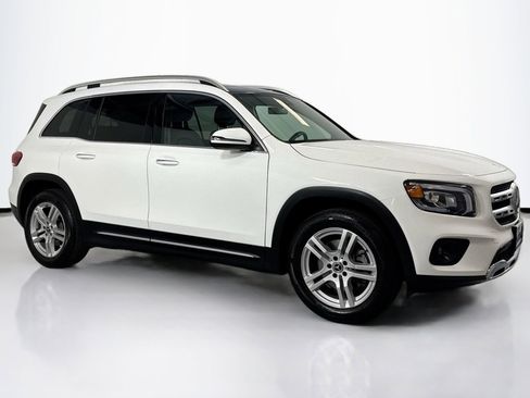 Certified 2022 Mercedes-Benz GLB 250 4MATIC image 3