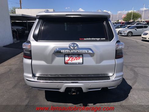 Used 2014 Toyota 4Runner Limited image 7