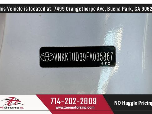 Used 2015 Toyota Yaris LE image 58