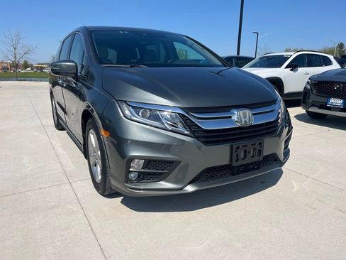 Used 2018 Honda Odyssey EX-L image 2