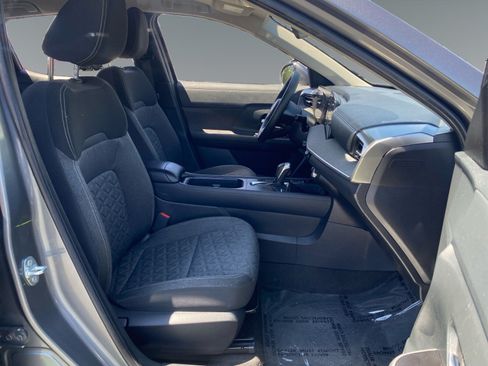 Used 2025 Nissan Kicks SV w/ Illumination Package FWD image 15
