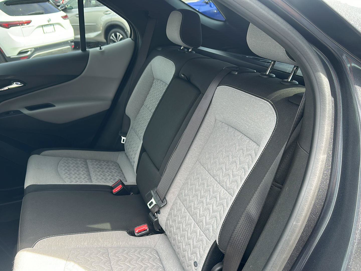 Used 2022 Chevrolet Equinox LT FWD image 24
