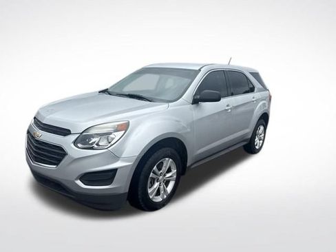Used 2017 Chevrolet Equinox LS FWD image 1