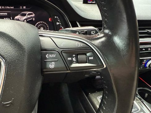 Used 2017 Audi Q7 3.0T Prestige w/ Prestige Package AWD/4WD image 14